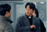 우리 동네도 이런 신부님 있었으면...SBS ‘열혈사제’  