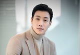  이시강 "'비밀의 남자' 힘들었지만 많이 배웠죠"