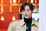 '수상한 그녀' 진영 "10년 만 주연으로…세월 느끼니 감격스럽죠" 