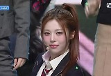 ‘실제 교복’으로 퍼포먼스를?! ‘엠카’ 트리플에스, ‘깨어’ 무대 화제