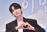 ‘다정 풀장착’ 안재현, 남녀노소 안 가리고 애교 