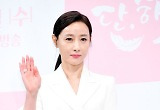 도지원, 60세 맞아? 국립발레단 출신다운 1자 다리찢기에 매끈피부까지