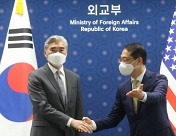 핵무장 발언 선그은 성 김 “한-미, 확장억제 강화 긴밀 협력”