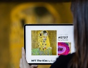 디지털 시대의 사랑 고백…NFT로 만든 클림트의 ‘키스’[스테파니]