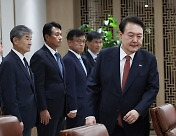 이상우-김태효-윤석열, 국익보다 이념 따지는 위험한 외교