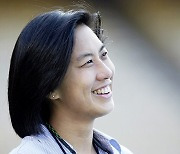 흑인여성 부통령 시대, MLB도 변하고 있다..'여성+아시안' 단장 탄생