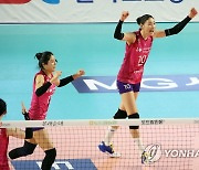 기뻐하는 김연경