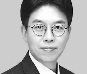 <뉴스와 시각>친환경 바이드노믹스 역풍