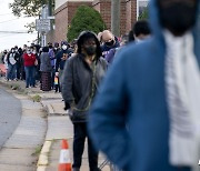 NYT "미국, 한국처럼 진단검사 확대·접촉자 추적해야"