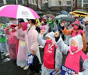 '파업 영향' 급식중단 학교 3.5% 그쳐..조희연 "파업 강행 유감"