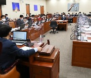'구글 통행세 차단법' 신중론에 밀려 지지부진