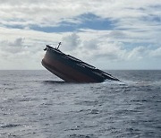 수학여행 갔다오던 日초등생 탄 선박 침몰..62명 전원 구조