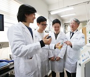 KAIST, 미생물 활용 '고농도 화학원료' 생산 성공