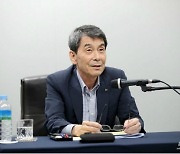 이동걸 산은회장 "김석동 전 장관과 막역한 사이 아냐"