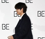 [TEN 포토] 방탄소년단 뷔 '어 댄스타임인가?'