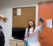 [N샷] 서정희, '복면가왕' 분장실서 스웨그 가득 힙합 댄스..'소녀 미모'