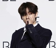 <포토> BTS 뷔 '스그니쳐 포즈'