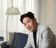 [단독]하정우, 카카오M 첫 영화 '야행' 주연..OTT·극장 공개