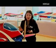 [요즘 북한은] 모형항공기·낙하산 체험!..'평양 항공구락부'