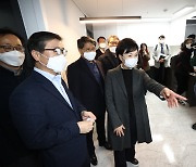 김현미 "매입임대 주택 품질 크게 개선해 아파트 수요 흡수"