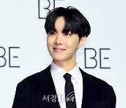 방탄소년단(BTS) 제이홉, 부드러운 미소