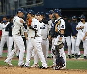 Dinos on verge of Korean Series title after shutting out Bears 5-0