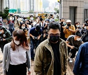 홍콩 민주화 운동가 "감옥 들어갈 준비 됐다"