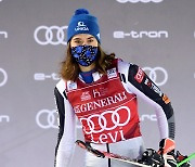 블로바, 월드컵 스키 알파인 여자 회전 이틀 연속 우승