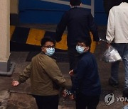 홍콩 조슈아 웡·아그네스 차우 수감..불법집회 선동 혐의(종합)