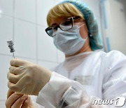 러시아 "스푸트니크V 백신 효과 95%, 내년 1월 전세계 공급"
