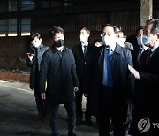 익산 장점마을 폐쇄공장 방문한 정세균 총리