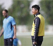 '조 1위' 김도훈 울산 감독 "집념으로 얻은 승리다"