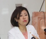 "전효숙 아들, 논문 1저자로 보기 어렵다..표절은 아냐"