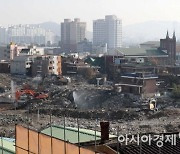 경찰, '화염병 투척' 사랑제일교회 관계자들 수사..전담팀 구성