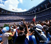 [442.special] 축구의 신, 신의 품에 안기다