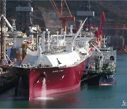 대우조선, 세계 최초 조선소 안벽서 LNG 선적작업 성공