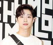 '논란의 아이콘' 된 라이관린, 中 스태프 주장 폭로글에 법적 대응 시사