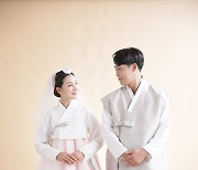 한화 김민하, 프로골퍼 공민아와 28일 결혼