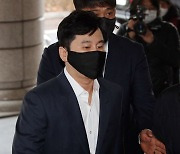 '억대 원정도박' 양현석, 1심서 벌금 1500만원 선고..묵묵부답 퇴장[종합]