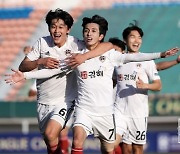 '주한성 결승골' 김해시청, K3 챔피언결정전 1차전서 경주한수원에 1-0 승리