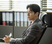 '스타트업' 김선호, 완깐+수트룩에 '심쿵'..더 퍼펙트해진 비주얼&능력