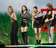 ITZY '팬여러분 사랑해요'[★포토]