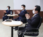 규제개선 기업인 간담회 참석한 정세균 총리