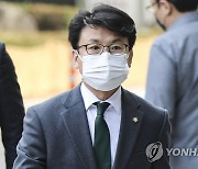 진성준 "秋-尹 동반 퇴진론, 어처구니없는 주장"