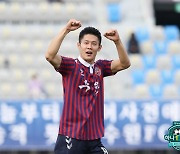 20골 득점왕 안병준이 해냈다..수원FC K리그1 복귀