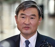 野의원 "국정원, 간첩 대신 국민 부동산 등 사생활 캘수도"