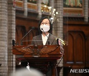 대통령 축사 대독하는 김제남 청와대 시민사회수석