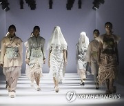 INDONESIA JAKARTA FASHION WEEK