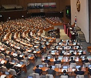 '조두순 감시법' 본회의 통과..아동 성범죄자 야간·통학시간 외출제한