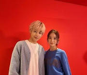 우혜림, 박지빈과 강렬 투샷..아이돌인 줄[SNS★컷]